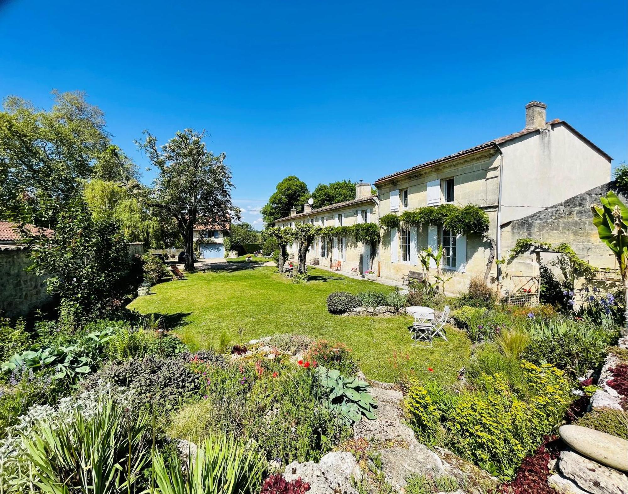 La Vigne D'Or Bed and Breakfast Teuillac Eksteriør billede